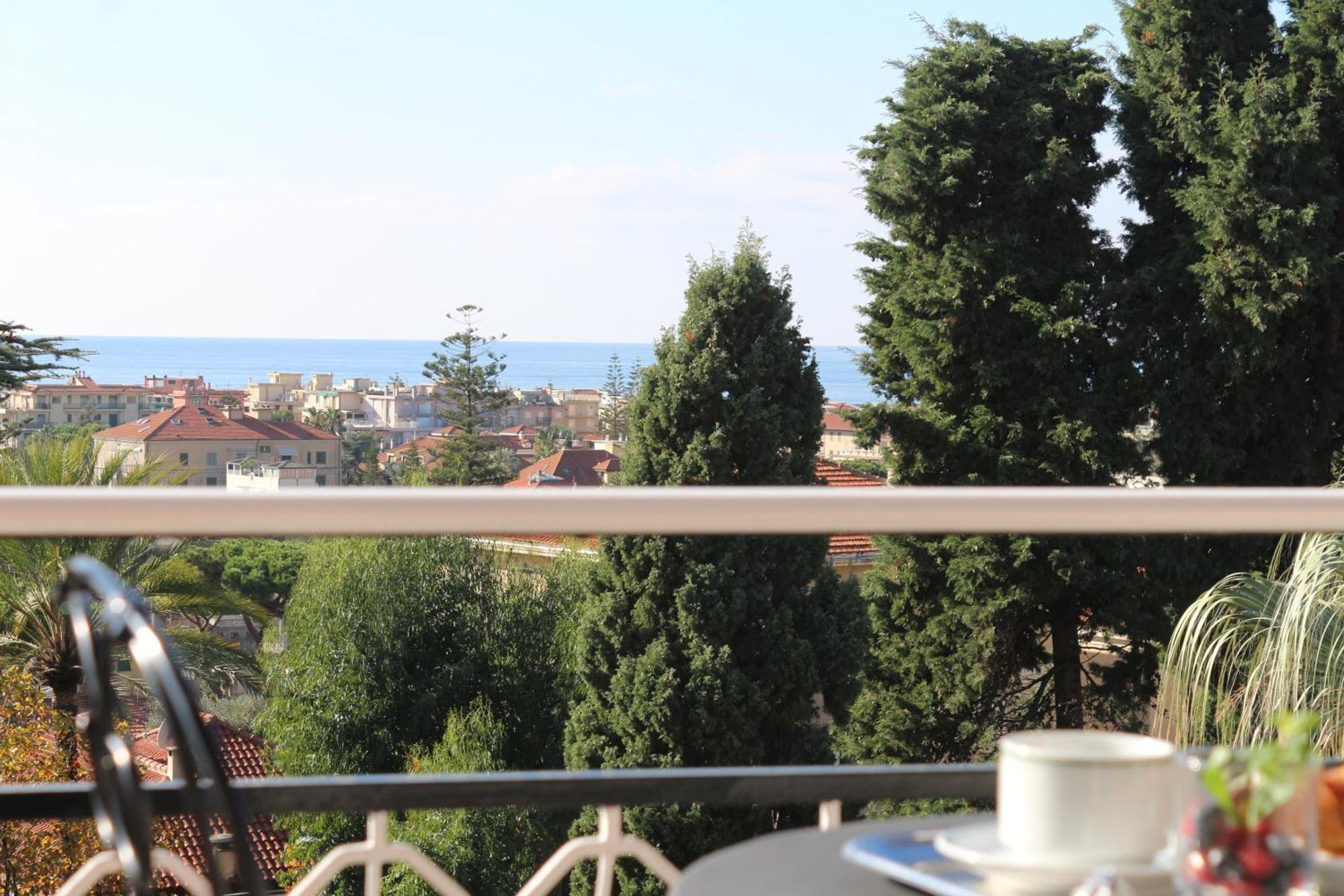 Hotel Astoria Bordighera Luaran gambar